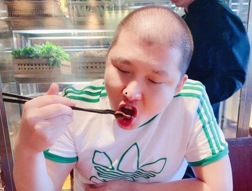 辛巴吃瓜视频大全,揭秘娱乐圈幕后故事