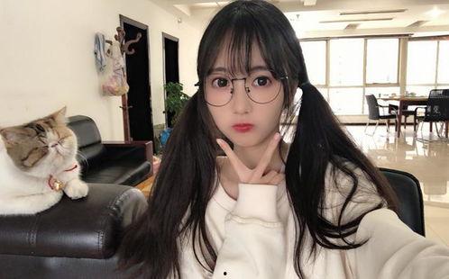 闪耀的她闺蜜吃瓜视频大全,揭秘娱乐圈幕后故事